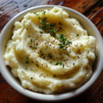 Garlic Mashed Potatoes: Creamy Homemade Perfection